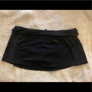 Black swim skirt by Chaps, size 16.
